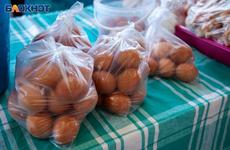 Продуктовая корзина: сравниваем цены на бананы в магазинах Волжского