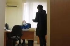 Штурмовавшая Роспотребнадзор волгоградка устроила шоу в прокуратуре, - «Блокнот Волгограда»
