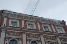 Почти 2200 жилых зданий проверены Госжилинспекцией Петербурга на предмет уборки снега