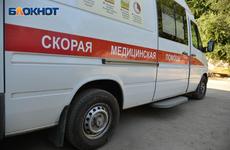 Пенсионерка отправилась в больницу после резкого маневра водителя в Воронеже