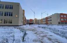 За три года в Петербурге построят 79 детсадов и 41 школу