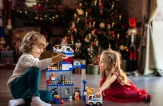 В Петербурге отменили массовые новогодние мероприятия для детей