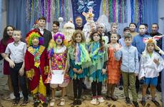 Юрий Бездудный поздравил с наступающим Новым годом воспитанников Центра содействия семейному устройству «Наш дом»