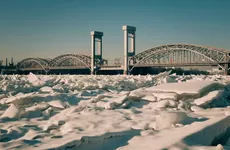 В Петербурге стартовала технологическая разводка мостов