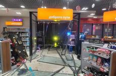 Пьяный водитель протаранил АЗС в Волгоградской области