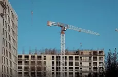 Дрозденко пообещал обманутым дольщикам Ленобласти по 10 тысяч рублей в месяц