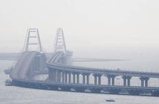 Движение по Крымскому мосту восстановили после сильного снегопада