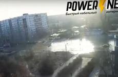 В Волжском устраняют последствия коммунальной аварии на злополучной улице