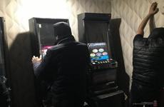 На юге Волгограда обнаружено тайное казино: задержание владельцев попало на видео