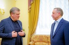 Памяти защитников Ленинграда из Кировской области открыли мемориальную плиту
