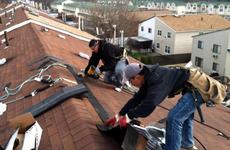 В Ставрополе крыша дома потекла через несколько лет после капитального ремонта