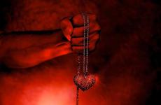 Полицейские города Волгограда на месте преступления задержали подозреваемого в краже