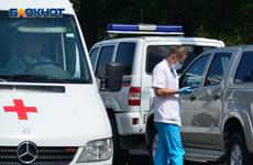 Истек кровью во сне: волгоградка заколола ножом любовника