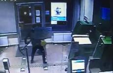 Волгоградец разбил самокатом банкомат и похитил ящик с микросхемами