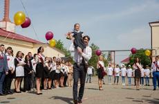 На Ставрополье для выпускников школ прозвенел последний звонок