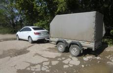 Трупы 16-летней девушки и 31-летнего мужчины найдены в автомобиле рядом с торговой базой в Волгограде