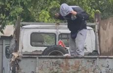 В Ростове бдительный горожанин поймал с поличным серых мусорщиков