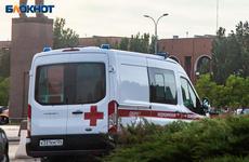 На севере Волгограда «четырнадцатая» улетела в отбойник и протаранила Renault: двое в больнице