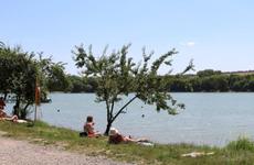 В Ессентуках временно закрыли для купания Городское озеро