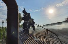 В Волгограде тушили пожар в цеху «Красного Октября»