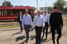 В Таганроге губернатора области и высокопоставленных гостей прокатили в новом трамвае