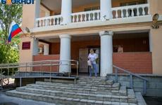 Житель Волгограда пытался поджечь здание администрации