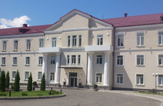 Первая машина с тремя тоннами кислорода прибыла в больницу Владикавказа