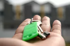 Более трёх тысяч жителей Луги ждет расселение