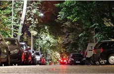 ГАТИ Петербурга выписала более 130 штрафов за нарушения правил парковки во дворах