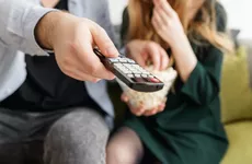 Компенсацию в 10,5 млн рублей с «Первого канала» требует петербуржец за негативные новости