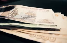 За полгода приставы Ленобласти взыскали с должников 5 млрд рублей