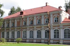 Фасады Семинарского корпуса Александро-Невской лавры реставрировали к 800-летию Александра Невского