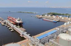 Обновлённый нефтяной терминал в Петербурге будет переваливать белорусские нефтепродукты