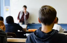 Стало известно, сколько классов в Петербурге перевели на «удаленку»
