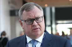 Глава ВТБ заявил, что крупнейшим банкам нет необходимости заходить в Крым