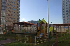 Александр Дрозденко осмотрел 2 новых детских сада в Мурино