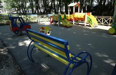 Треть детских и спортивных площадок в России опасны