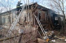 В Волгоградской области пенсионер задохнулся угарным газом в сгоревшем доме