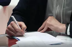 В Петербурге идут масштабные обыски в квартирах и офисах бизнесменов