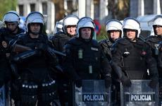 СМИ: четыре человека пострадали в столкновениях националистов с полицией в Черногории