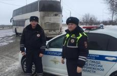 Воронежские автоинспекторы спасли замерзавших в сломанном междугороднем автобусе пассажиров
