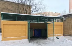 С 96,5% контейнерных площадок Петербурга своевременно вывозят мусор