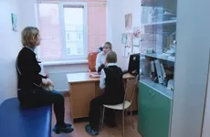 В Петербурге открыли запись на вакцинацию от COVID-19 для подростков