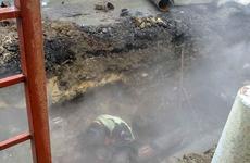 До вечера 3 января в Камышине в мороз устраняли аварию на теплосетях