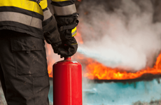 Два человека погибли при пожаре в частном доме в Пятигорске