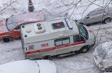В Петербурге мужчина упал с 18 этажа на проходившую мимо девочку