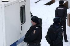 В Среднеуральске задержали мужчину, стрелявшего по прохожим из окна