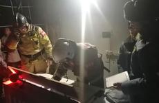 Спасатели эвакуировали жильцов горящего дома на Ставрополье.