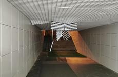 Вандалы вновь сломали потолок в отремонтированном переходе на Волгоградской
