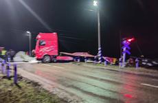 На переезде в Ростовской области столкнулись поезд и грузовик